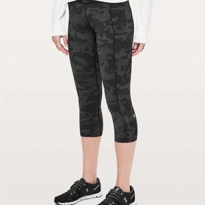 Lululemon Athletica Camo Capri Leggings